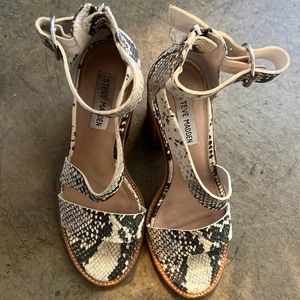 Steve Madden Platform